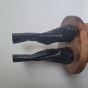 Bakers  Pointed toe leather boots